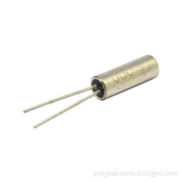Cylinder Quartz Crystal, 3 x 8mm Size, 17.734475MHz Frequency, 20pF Load Capacitance, High-precision